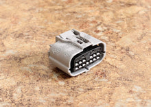 Cargar imagen en el visor de la galería, Conector de 13 pines Original para Arnés externo de Transmisión U151 U250 Toyota