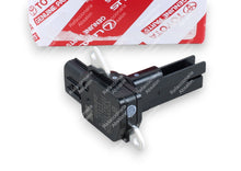 Cargar imagen en el visor de la galería, Sensor MAF Toyota Camry Corolla Highlander Matrix Rav4 Sienna. Original