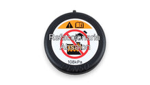 Cargar imagen en el visor de la galería, Tapón de depósito de anticongelante para Toyota C-HR Camry Corolla