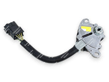 Cargar imagen en el visor de la galería, Switch de neutral sensor parking TR Suzuki Aerio / SX4 2004-2009