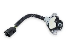 Cargar imagen en el visor de la galería, Switch de neutral sensor parking TR Suzuki Aerio / SX4 2004-2009