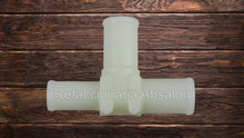 Cargar imagen en el visor de la galería, Tubo conector TEE para enfriamiento de Toyota Rav4 2006-2009 Original