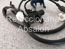 Cargar imagen en el visor de la galería, Sensor de ABS Delantero Toyota Sienna 2004-2010