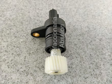 Cargar imagen en el visor de la galería, Sensor de velocidad para transmisión manual Toyota Avanza 2011-2015