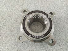 Cargar imagen en el visor de la galería, Maza Balero delantero Toyota Hilux Diesel 4x4 Original