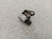 Cargar imagen en el visor de la galería, Solenoide para transmisión automática U340 U341 Toyota Yaris Corolla