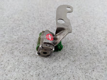 Cargar imagen en el visor de la galería, Solenoide para transmisión automática A245 A246 Toyota Corolla Matrix