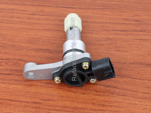 Cargar imagen en el visor de la galería, Sensor de velocidad velocímetro Toyota pickup Tacoma Tundra 1991-2004
