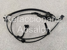 Cargar imagen en el visor de la galería, Sensor de velocidad ABS Delantero Derecho Toyota Camry 2018-2022 Original
